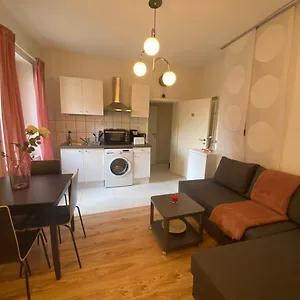 Gemütliche Mitten In Apartment Köln